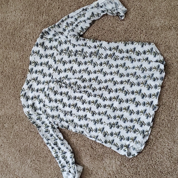 Button up top - Picture 5 of 6